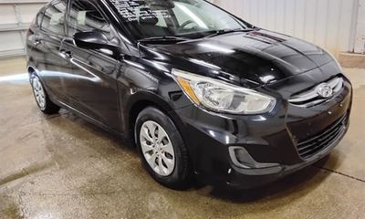 2017 Hyundai Accent SE Base