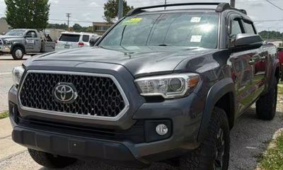 2018 Toyota Tacoma SR5 TRD OFF