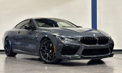 2022 BMW M8 Competition