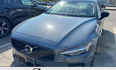 2022 Volvo S60 Inscription Expression XC60