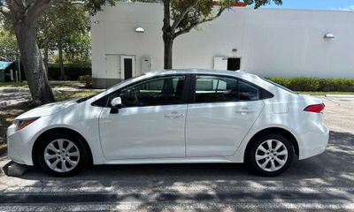 2024 Toyota Corolla L LE W
