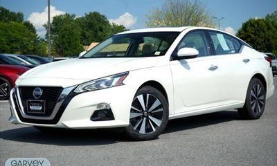 2020 Nissan Altima SV