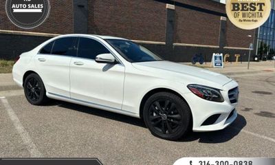 2019 Mercedes-Benz C-Class C300 4M