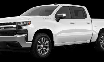 2023 Chevrolet Silverado LT L