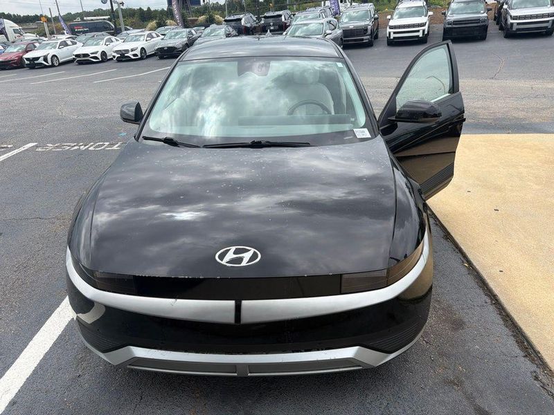 2022 Hyundai Ioniq 5 — a typically priced live listing