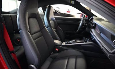 2020 Porsche 911 Carrera 4