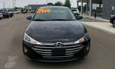 2020 Hyundai Elantra SE