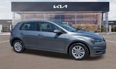 2018 Volkswagen Golf S SE