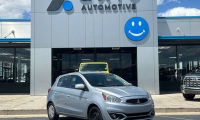 2017 Mitsubishi Mirage ES