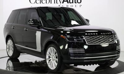 2022 Land Rover Range P525 Autobiography