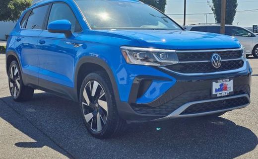 2024 Volkswagen Taos 4MOTION SEL