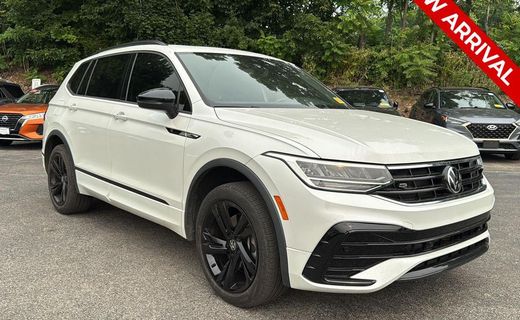 2023 Volkswagen Tiguan 4MOTION SE Black