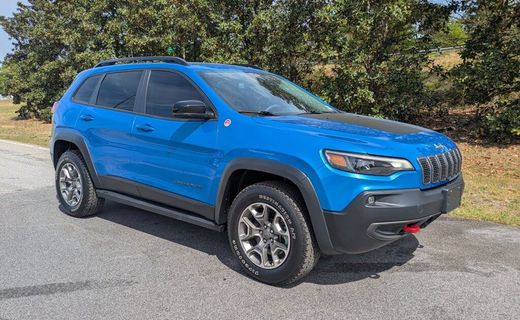 2022 Jeep Cherokee Trailhawk