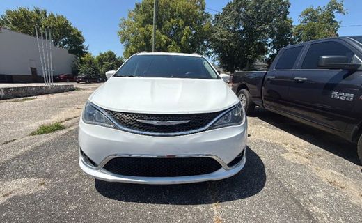 2017 Chrysler Pacifica Touring L