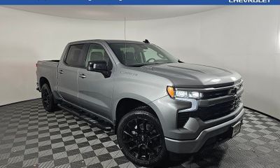 2025 Chevrolet Silverado RST