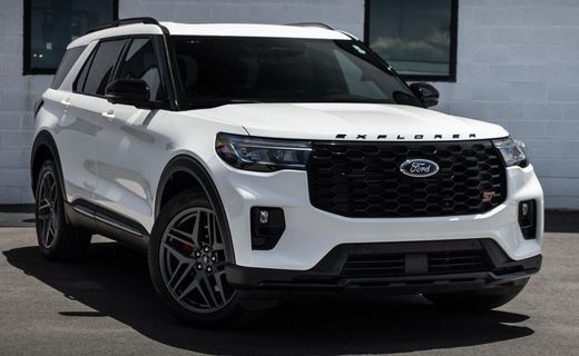 2025 Ford Explorer ST