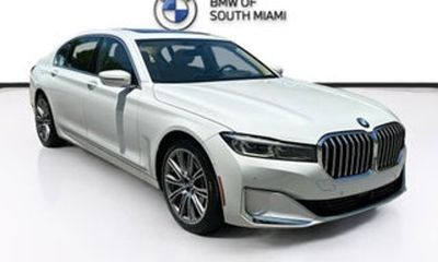 2020 BMW 740I