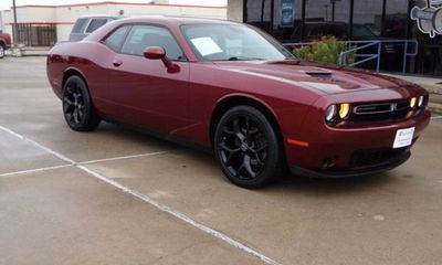 2021 Dodge Challenger SXT