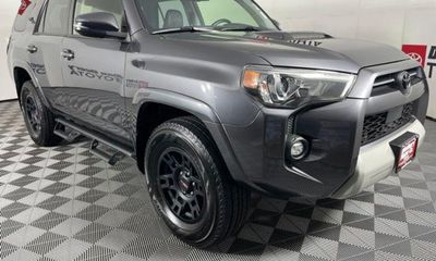 2023 Toyota 4RUNNER TRD Offroad Prem