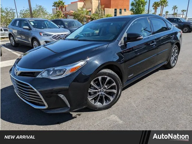 2016 Toyota Avalon — a typically priced live listing