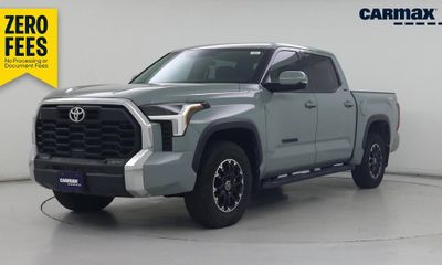 2022 Toyota Tundra SR5