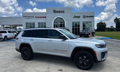 2026 Jeep Grand Cherokee L Base Laredo