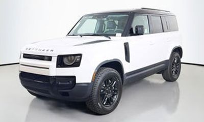 2026 Land Rover Defender 130 S