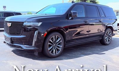 2021 Cadillac Escalade ESV Sport