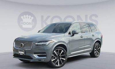 2023 Volvo XC90 Plus Bright