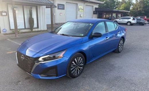 2025 Nissan Altima SV