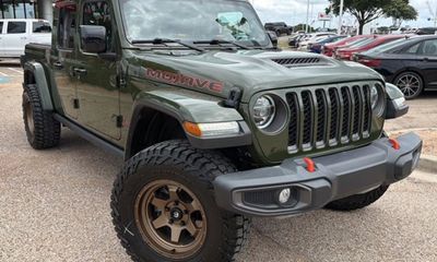 2022 Jeep Gladiator Mojave