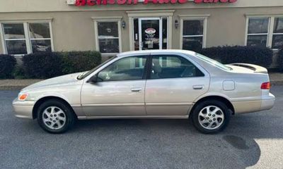 2000 Toyota Camry CE
