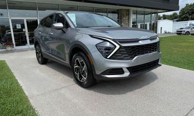 2024 Kia Sportage LX