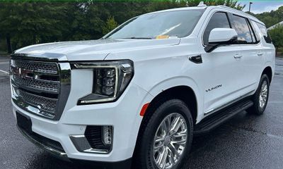 2022 GMC Yukon SLT