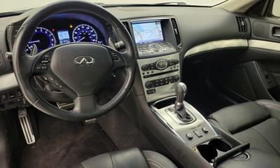 2015 Infiniti Q60 Standard