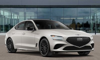 2026 Genesis G70 33T Prestige Graphite