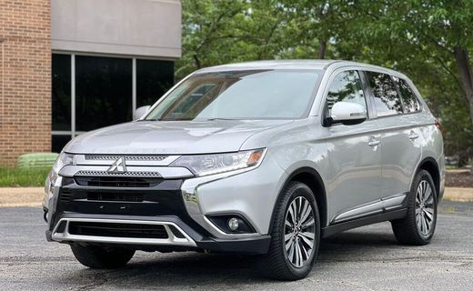 2019 Mitsubishi Outlander SE