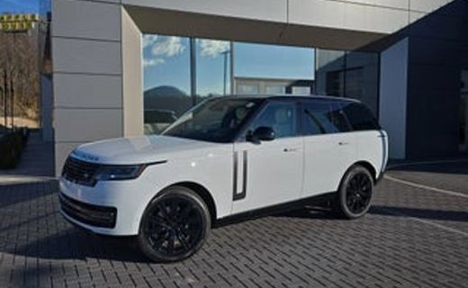 2026 Land Rover Range SE