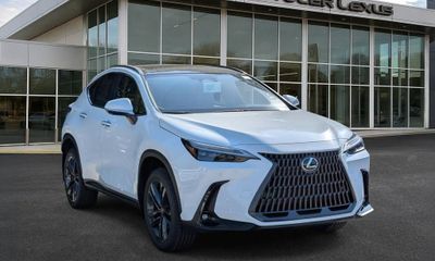 2026 Lexus NX 450H Luxury