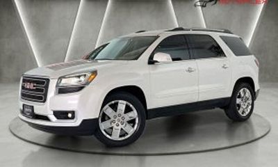 2017 GMC Acadia ALL Terrain 2