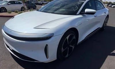 2024 Lucid AIR Touring