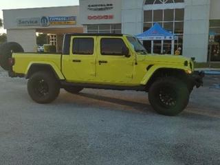2023 Jeep Gladiator Sport