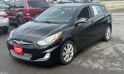 2013 Hyundai Accent GLS Premium SE