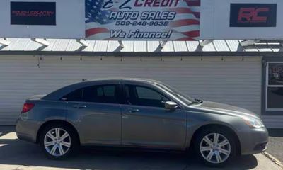 2013 Chrysler 200 Touring