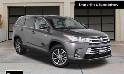 2019 Toyota Highlander XLE Hybrid