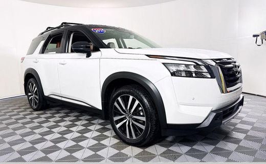 2025 Nissan Pathfinder Platinum