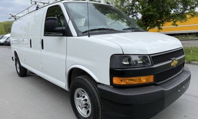 2025 Chevrolet Express EXT
