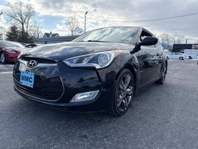 2015 Hyundai Veloster — a typically priced live listing