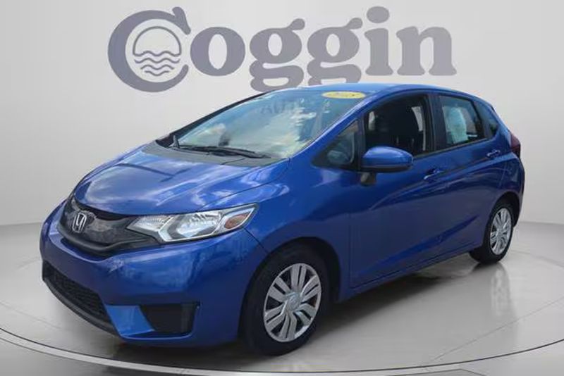 2015 Honda FIT — a typically priced live listing