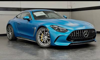 2025 Mercedes-Benz AMG GT GT63